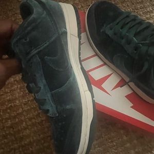 Nike dunks.👌🏽👌🏽👌🏽